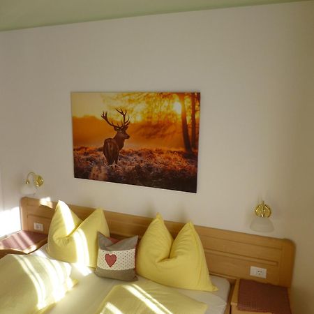 Garni Helfer Bed & Breakfast Dobbiaco Luaran gambar