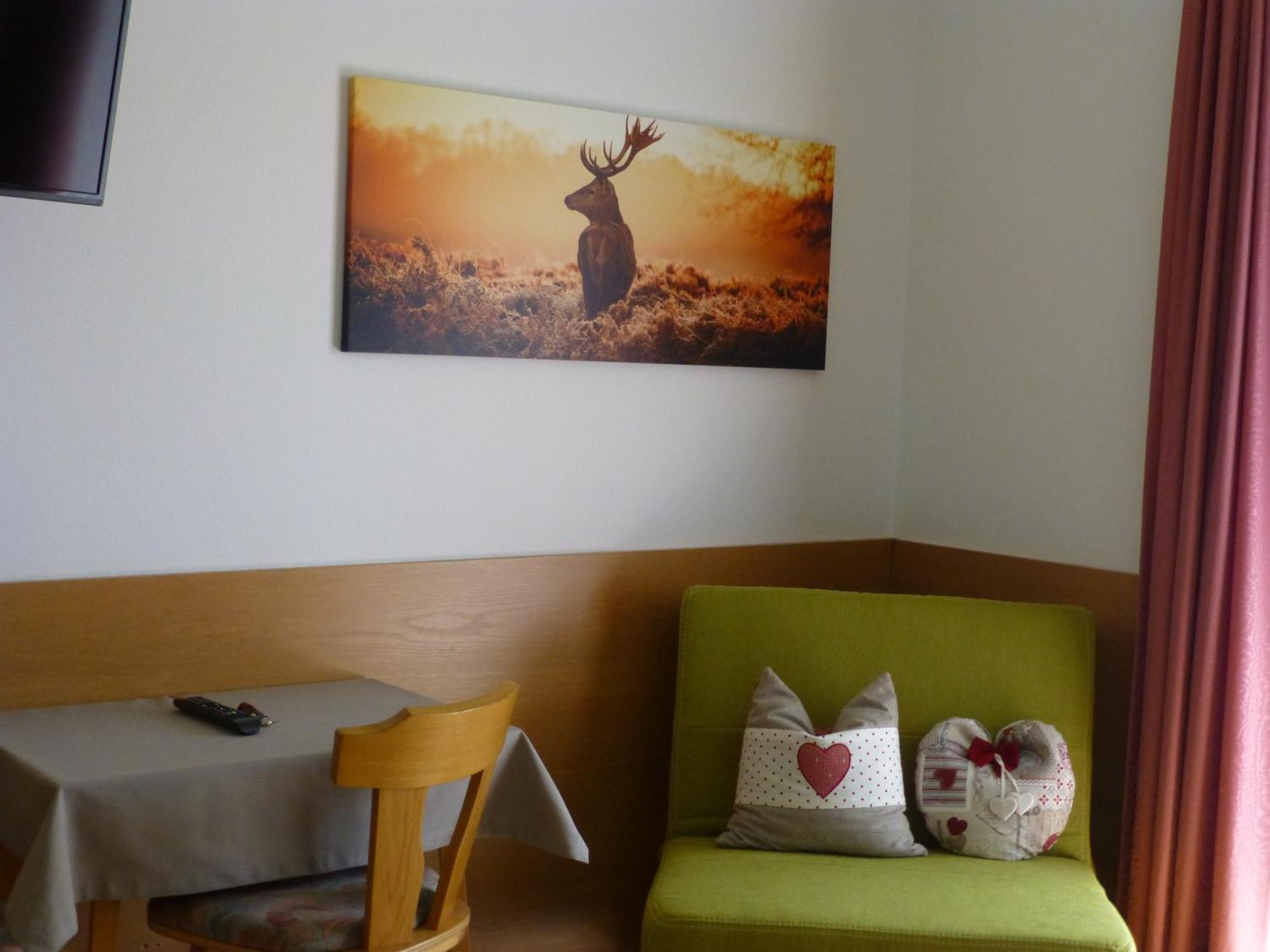 Garni Helfer Bed & Breakfast Dobbiaco Luaran gambar