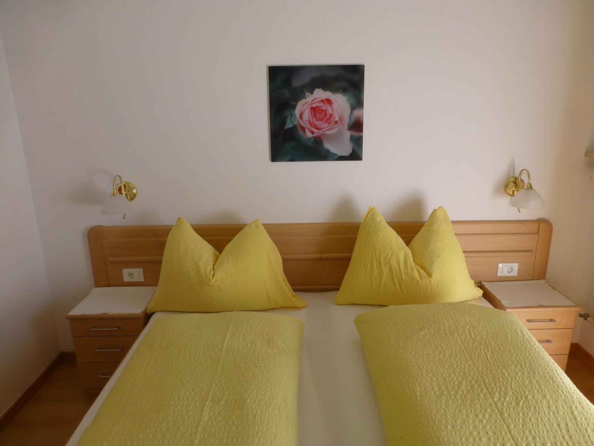 Garni Helfer Bed & Breakfast Dobbiaco Luaran gambar