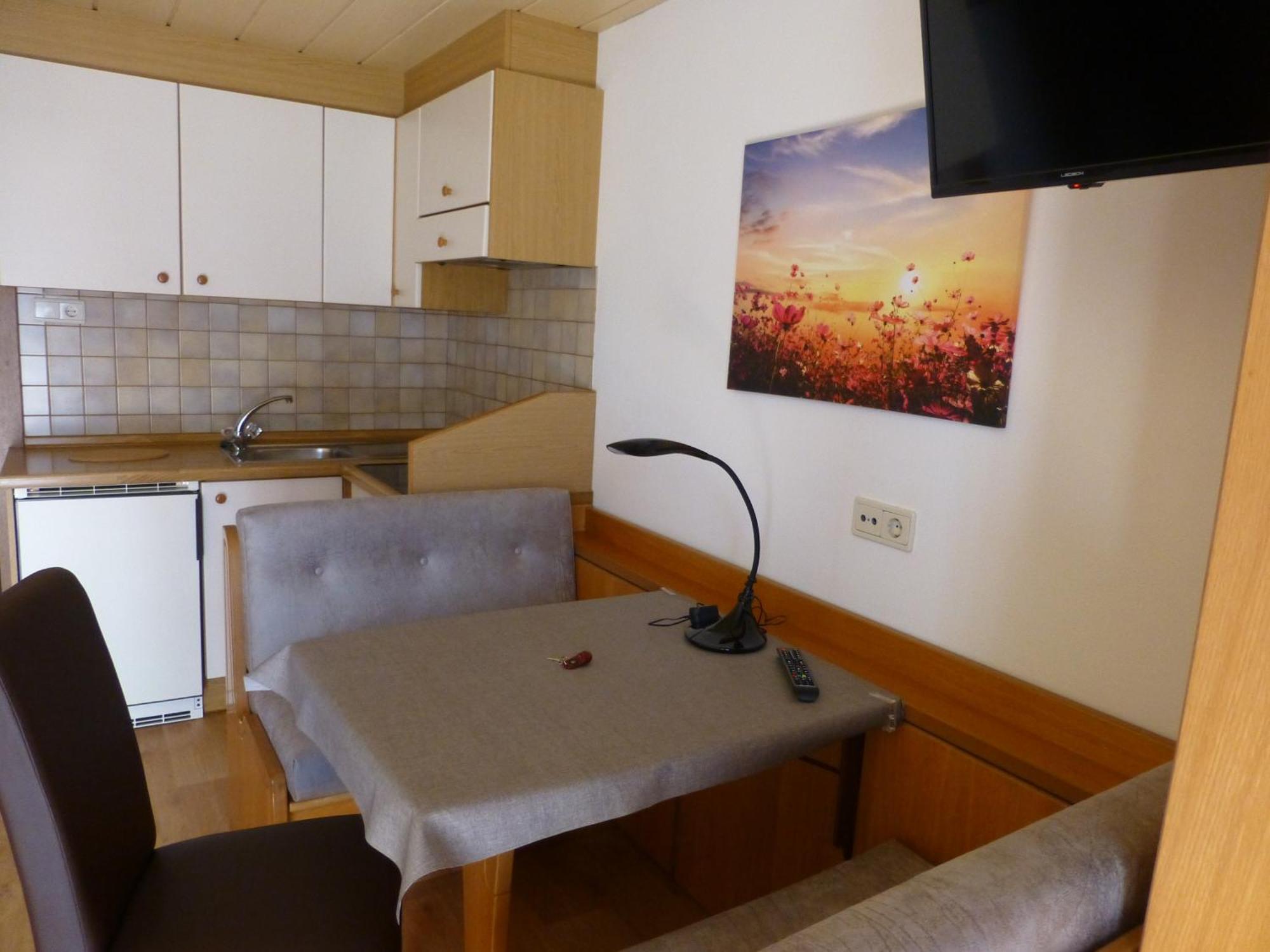 Garni Helfer Bed & Breakfast Dobbiaco Luaran gambar